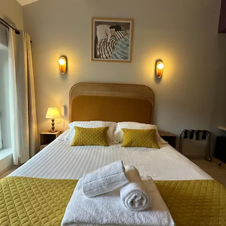 فندق Mas Des Romarins, The Originals Relais