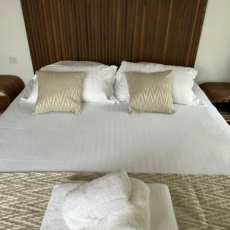 Mas Des Romarins, The Originals Relais 3*