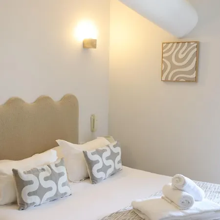 فندق Mas Des Romarins, The Originals Relais