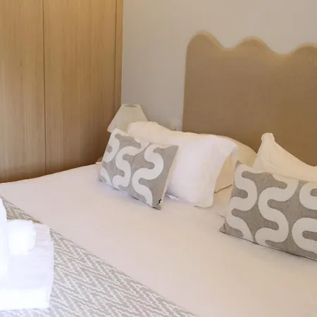 Mas Des Romarins, The Originals Relais 3* جورد