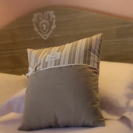 فندق Mas Des Romarins, The Originals Relais 3*
