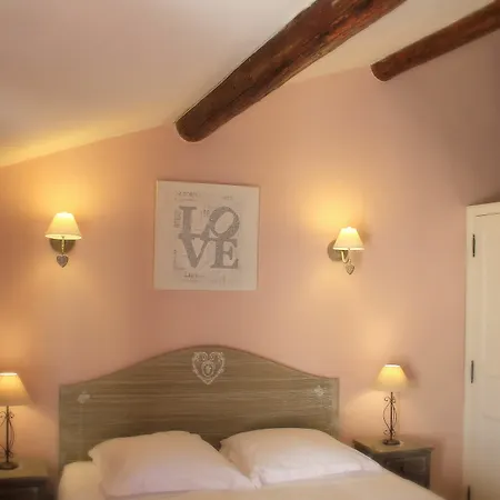 فندق Mas Des Romarins, The Originals Relais جورد