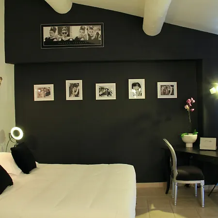 Mas Des Romarins, The Originals Relais 3*